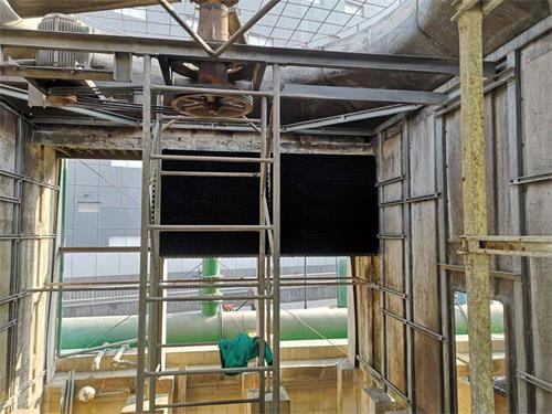 <a href=http://www.zgljsb.com/peijian/fan/ target=_blank class=infotextkey>冷卻塔風機</a>