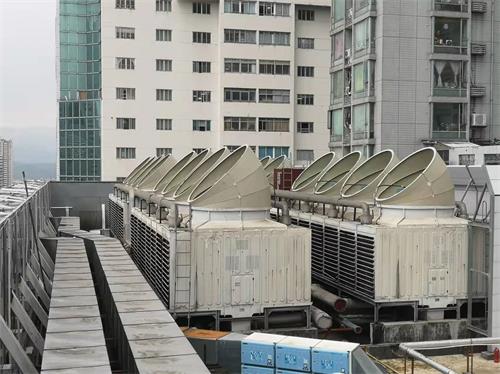 低噪音<a href=http://www.zgljsb.com target=_blank class=infotextkey>冷卻塔降噪</a>